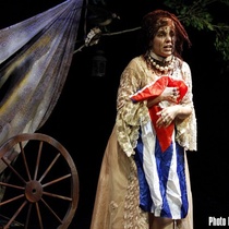 Photograph for the theatrical production, Josefina la viajera. Grettel Trujillo. 