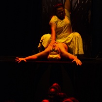 Photographs of the production, La señorita julia