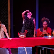 Photographs of the theatrical rehearsal, Un corazón de repente